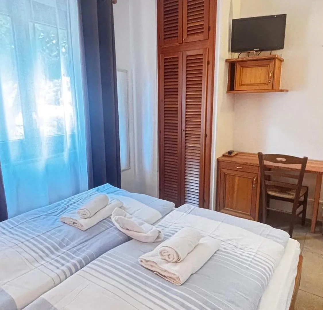 Hotel La Bastide Le Lavandou 2*,  Francia