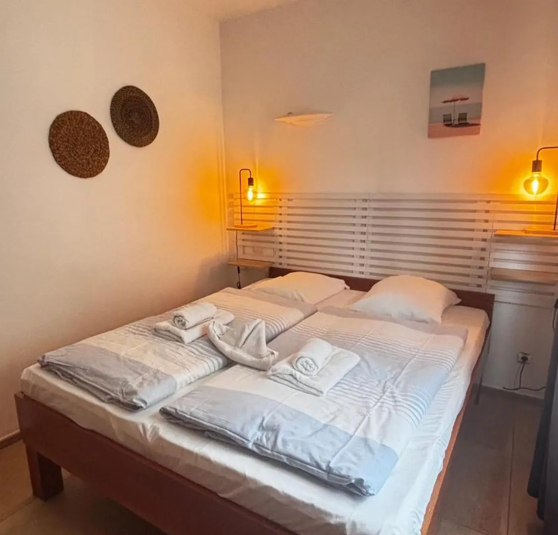 Hotel La Bastide Le Lavandou 2*,