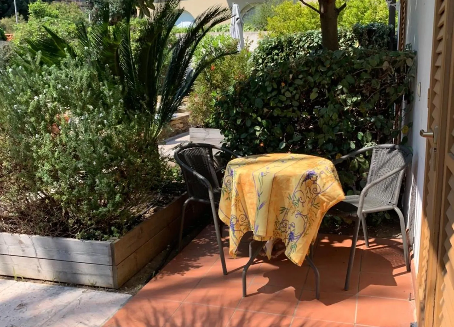 Hotel La Bastide Le Lavandou 2*,  Francia